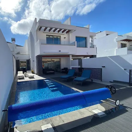 Super Cool In Cristianos